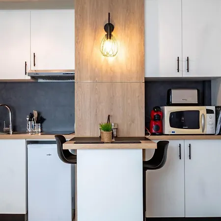 Le Petit - Superbe Studio Entierement Neuf Апартаменты *